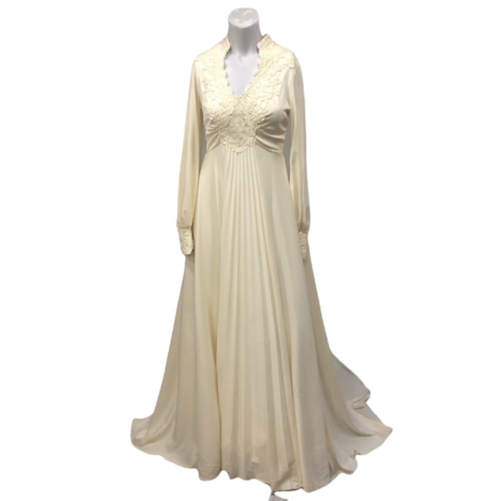 Vintage Lace Boho Peasant 70s Draped Wedding Dress / Gown M